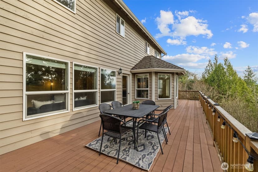Property photo for 9329 318th Place NE, Carnation photo 30