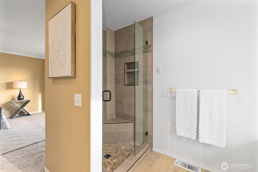 Property photo for 9329 318th Place NE, Carnation photo 18
