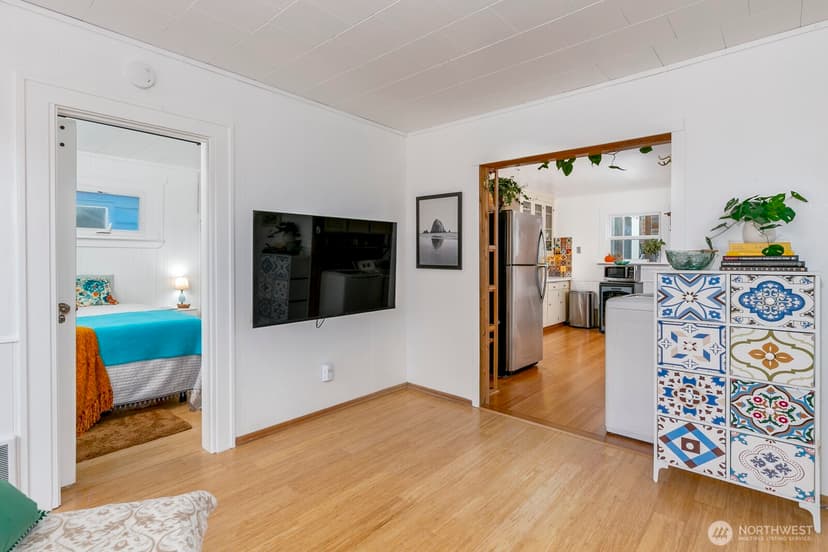Property photo for 1026 W Mukilteo Boulevard, Everett photo 14