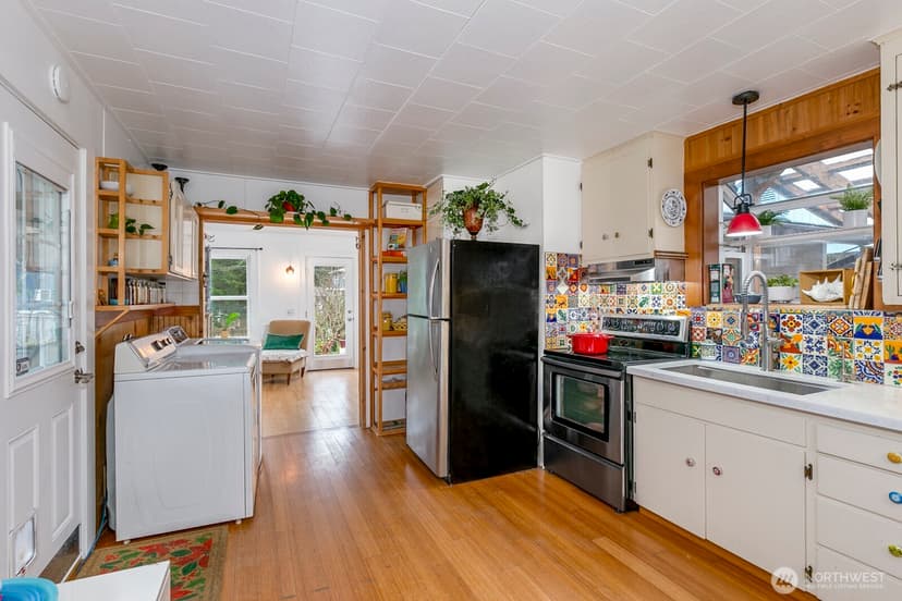 Property photo for 1026 W Mukilteo Boulevard, Everett photo 10