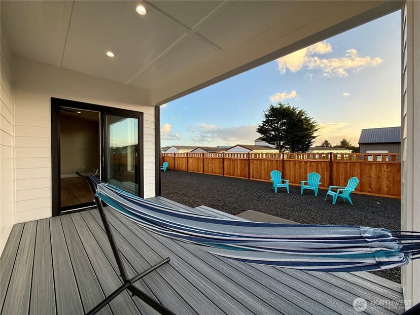 Property photo for 998 Alida Court SE, Ocean Shores photo 9
