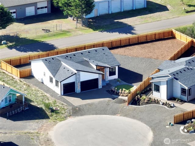 Property photo for 998 Alida Court SE, Ocean Shores photo 5
