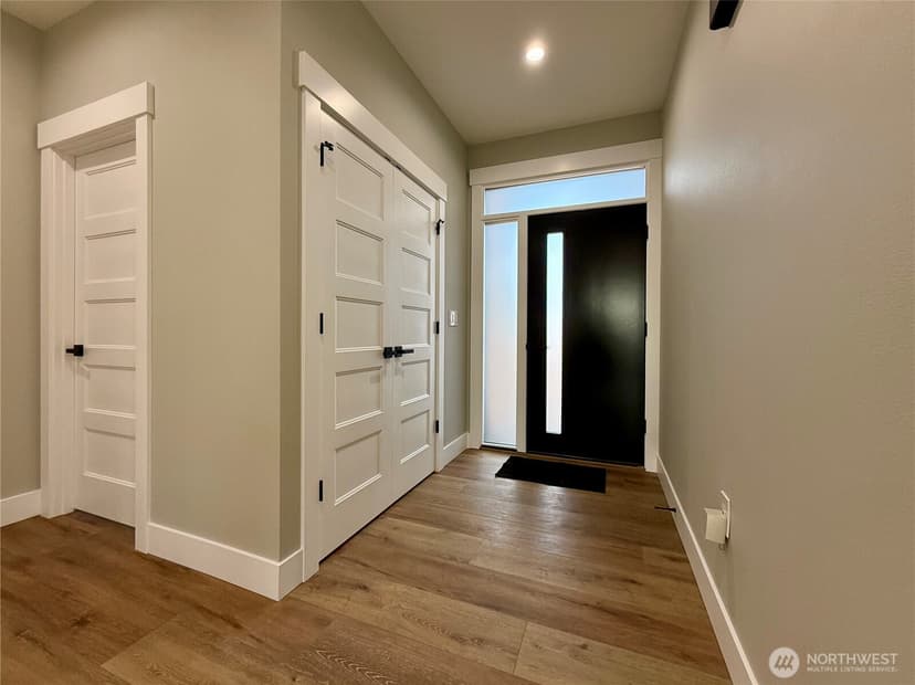 Property photo for 998 Alida Court SE, Ocean Shores photo 13