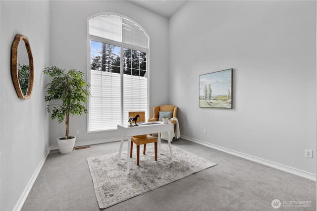 Property photo for 6613 Villa Madera Drive SW, Lakewood photo 5