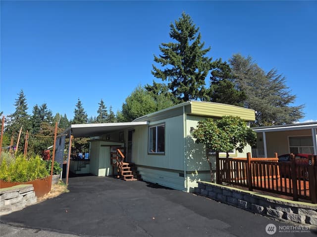 Property photo for 5220 176th Street SW #8, Lynnwood photo 2