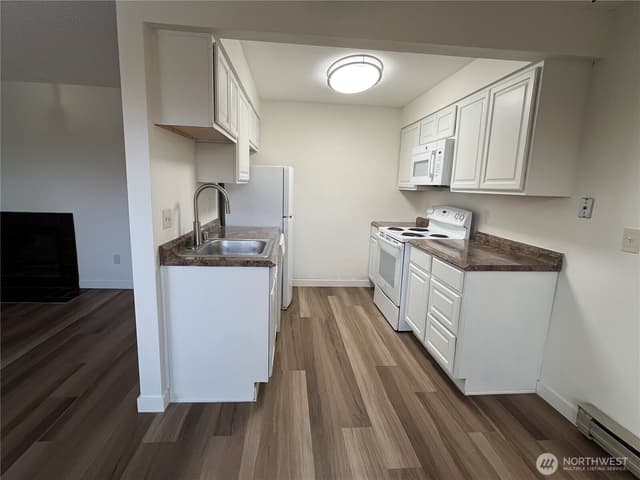 Property photo for 4802 S 187th Place #A206, SeaTac photo 5