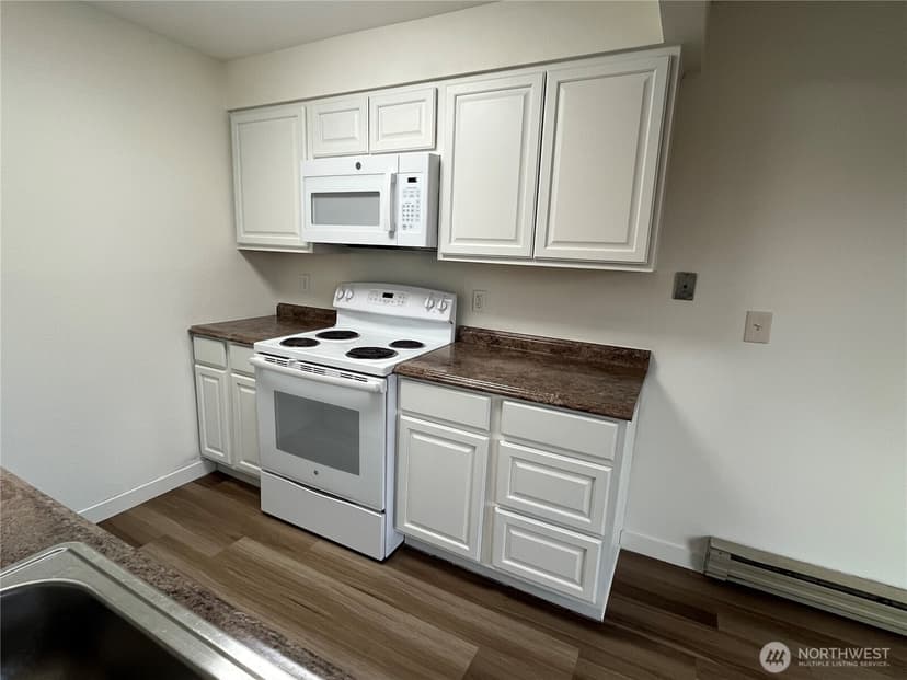 Property photo for 4802 S 187th Place #A206, SeaTac photo 7