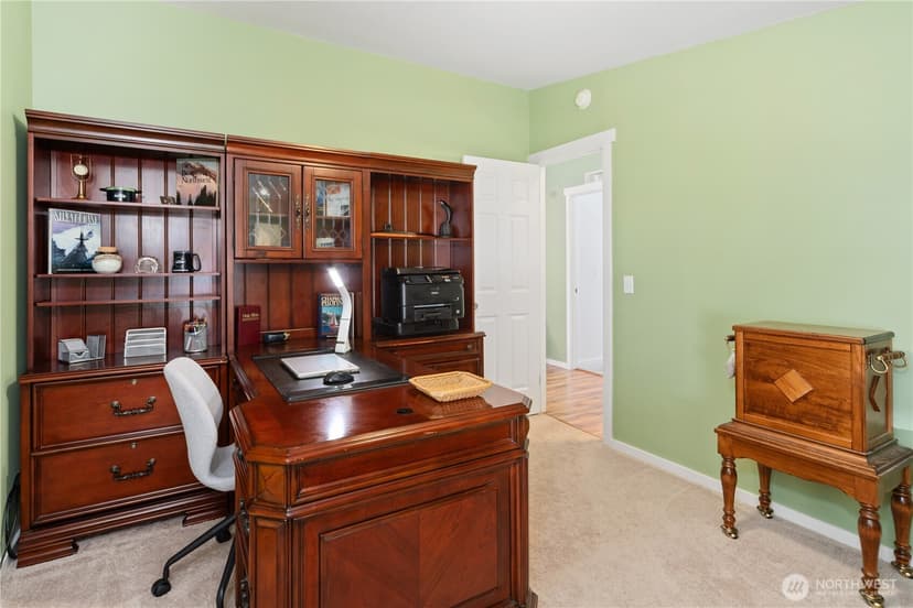Property photo for 620 NE Saturn Lane, Bremerton photo 19