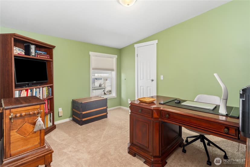 Property photo for 620 NE Saturn Lane, Bremerton photo 20
