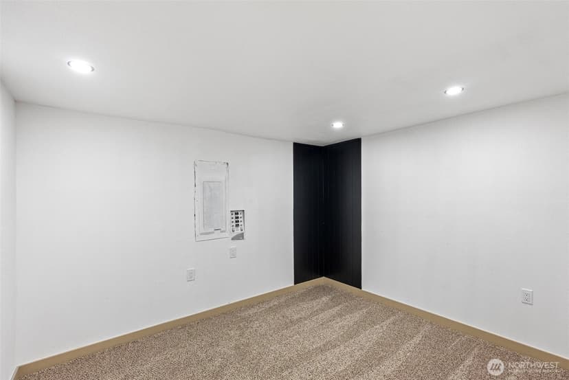 Property photo for 15802 34th Avenue E, Tacoma photo 29