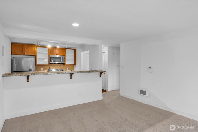Property photo for 300 N 130th Street #7203, Seattle photo 9