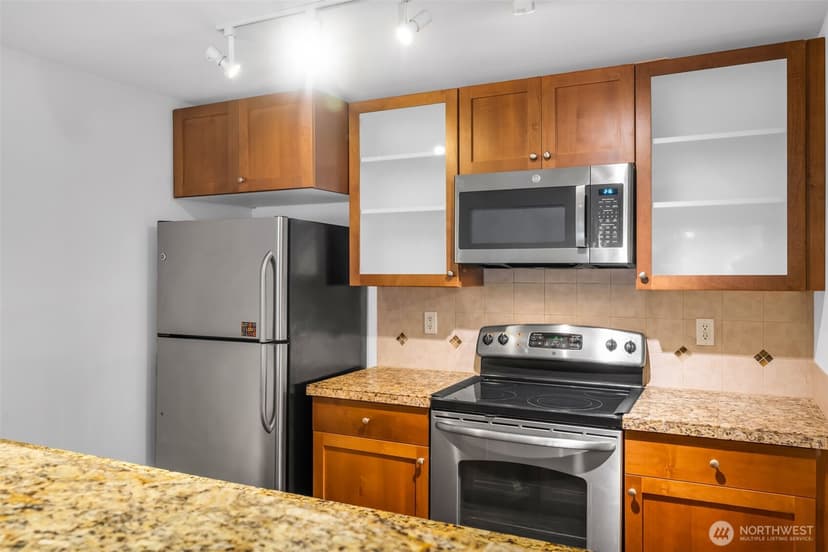Property photo for 300 N 130th Street #7203, Seattle photo 15