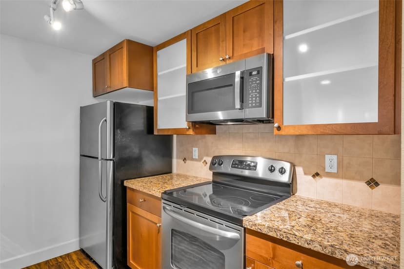 Property photo for 300 N 130th Street #7203, Seattle photo 13