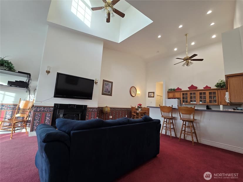 Property photo for 855 NW Ocean Shores Boulevard #201, Ocean Shores photo 9