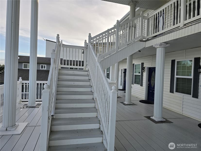 Property photo for 855 NW Ocean Shores Boulevard #201, Ocean Shores photo 3