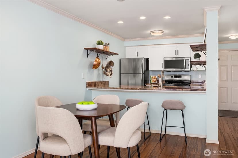 Property photo for 520 2nd Avenue W #406, Seattle photo 11