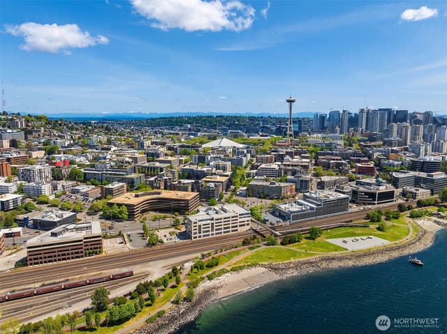 Property photo for 520 2nd Avenue W #406, Seattle