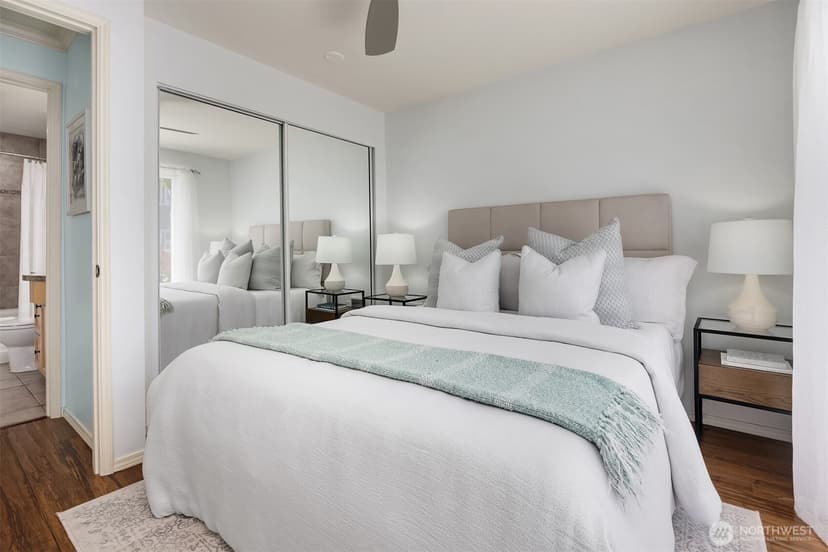 Property photo for 520 2nd Avenue W #406, Seattle photo 17