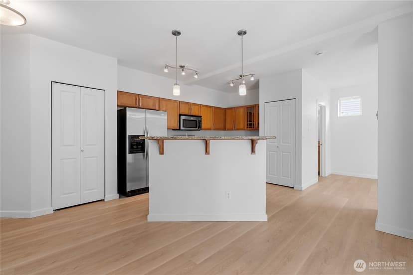 Property photo for 2840 SW Raymond Street #203, Seattle photo 6