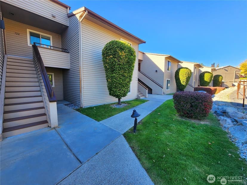 Property photo for 1 Lakeside 719-M, Manson photo 4