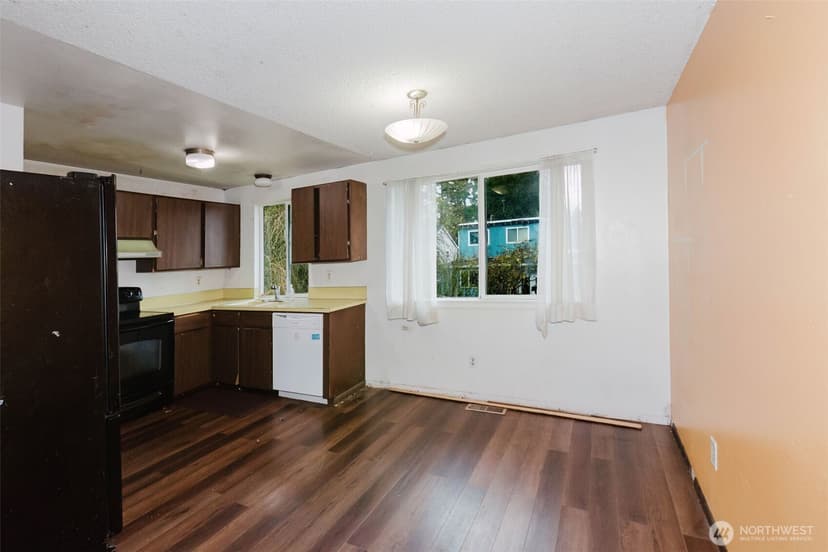 Property photo for 4116 W H Street, Bremerton photo 8