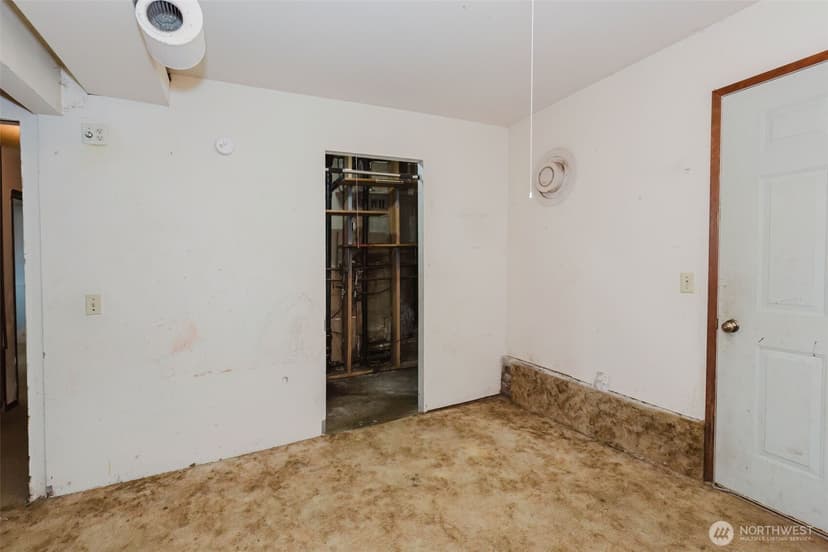 Property photo for 4116 W H Street, Bremerton photo 31