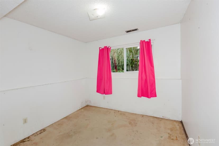 Property photo for 4116 W H Street, Bremerton photo 25