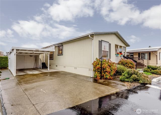 Property photo for 10703 62nd Street E #82, Puyallup photo 3