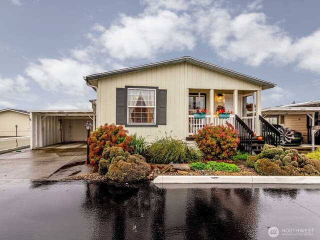 Property photo for 10703 62nd Street E #82, Puyallup photo 2