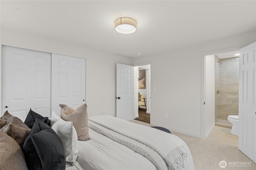 Property photo for 2460 S 121 Street, Burien photo 20