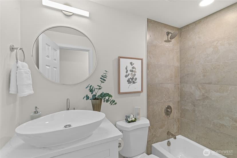 Property photo for 2460 S 121 Street, Burien photo 7