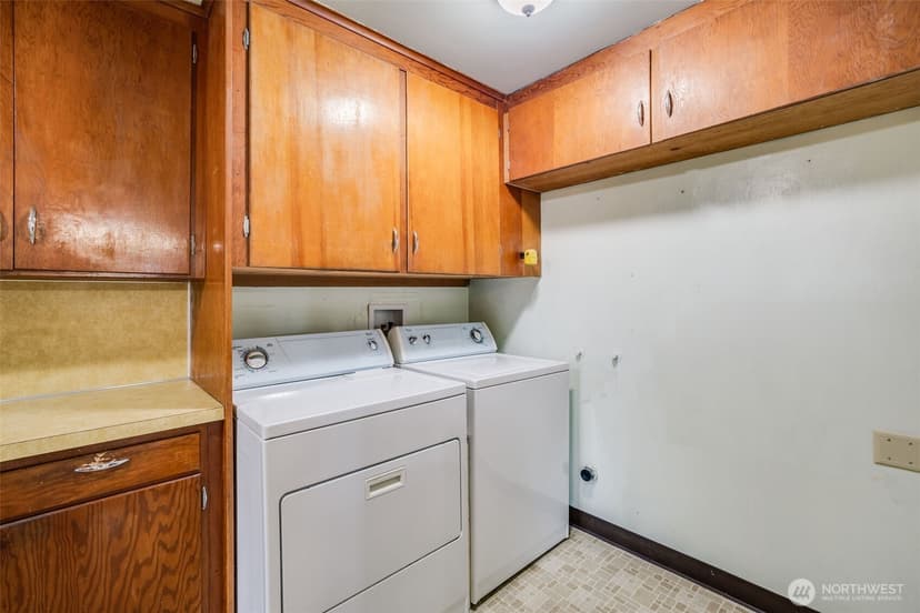 Property photo for 345 S 184th Street, Burien photo 22
