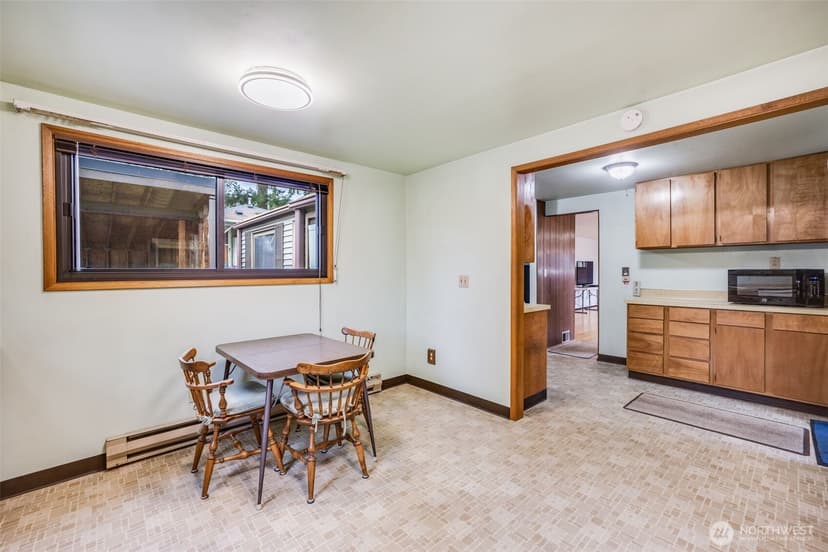 Property photo for 345 S 184th Street, Burien photo 20