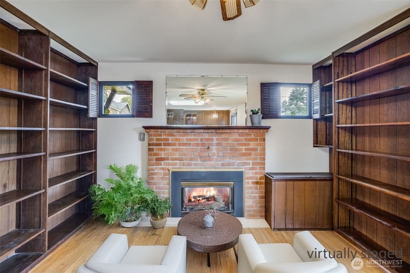 Property photo for 345 S 184th Street, Burien photo 11