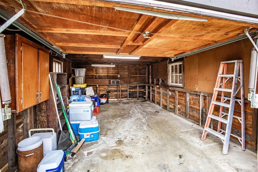 Property photo for 345 S 184th Street, Burien photo 34