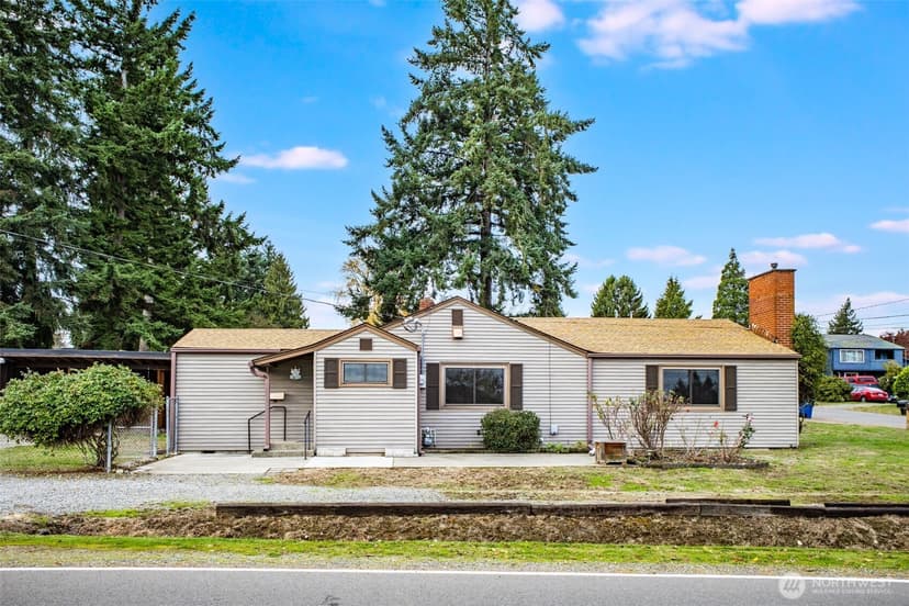 Property photo for 345 S 184th Street, Burien photo 5