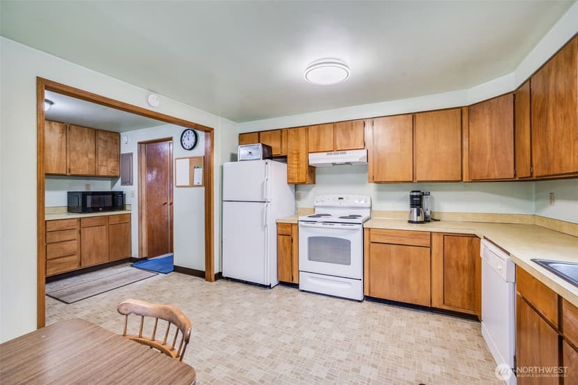 Property photo for 345 S 184th Street, Burien photo 19