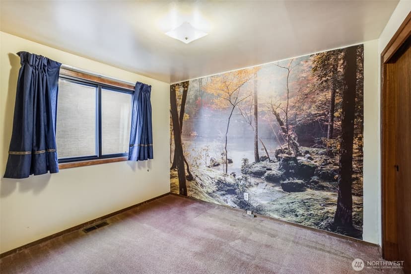 Property photo for 345 S 184th Street, Burien photo 28
