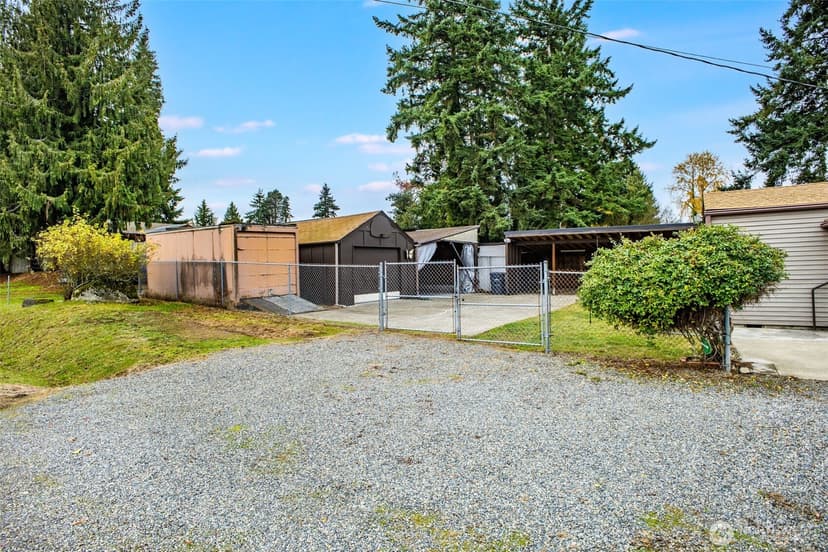Property photo for 345 S 184th Street, Burien photo 7