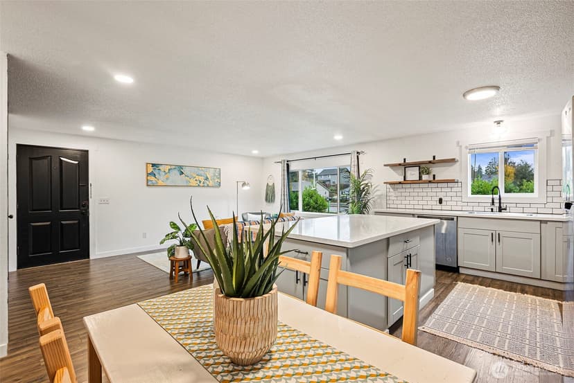 Property photo for 9011 washington Boulevard SW, Lakewood photo 17