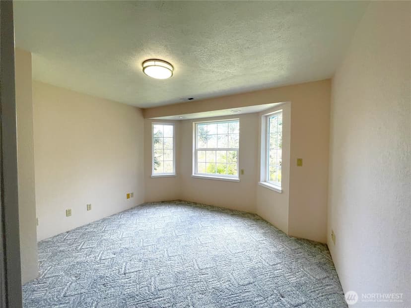 Property photo for 653 Sunset Avenue NE, Ocean Shores photo 21