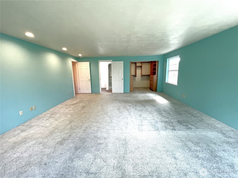 Property photo for 653 Sunset Avenue NE, Ocean Shores photo 25