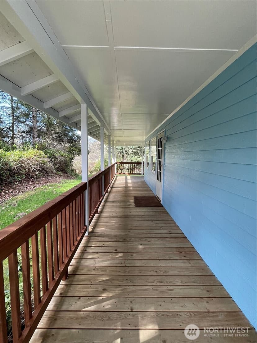 Property photo for 653 Sunset Avenue NE, Ocean Shores photo 32