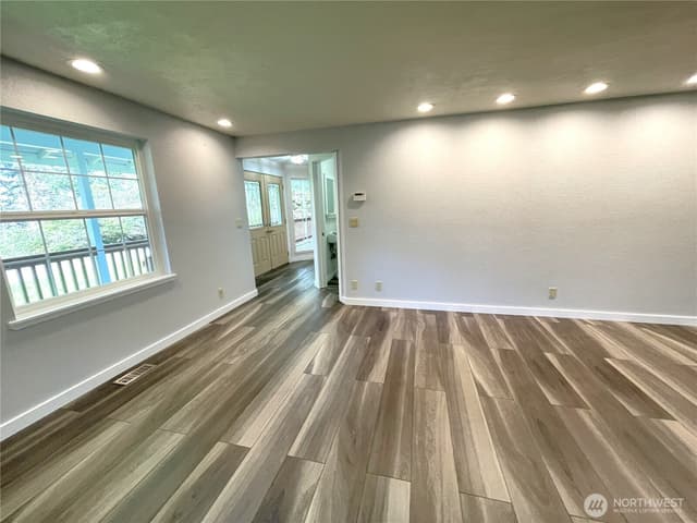 Property photo for 653 Sunset Avenue NE, Ocean Shores photo 5