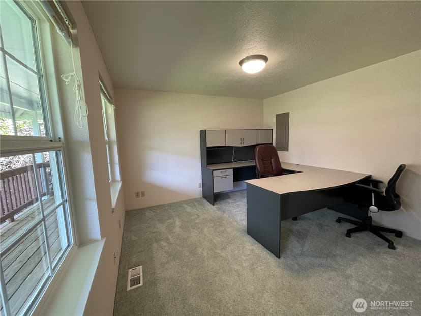 Property photo for 653 Sunset Avenue NE, Ocean Shores photo 18