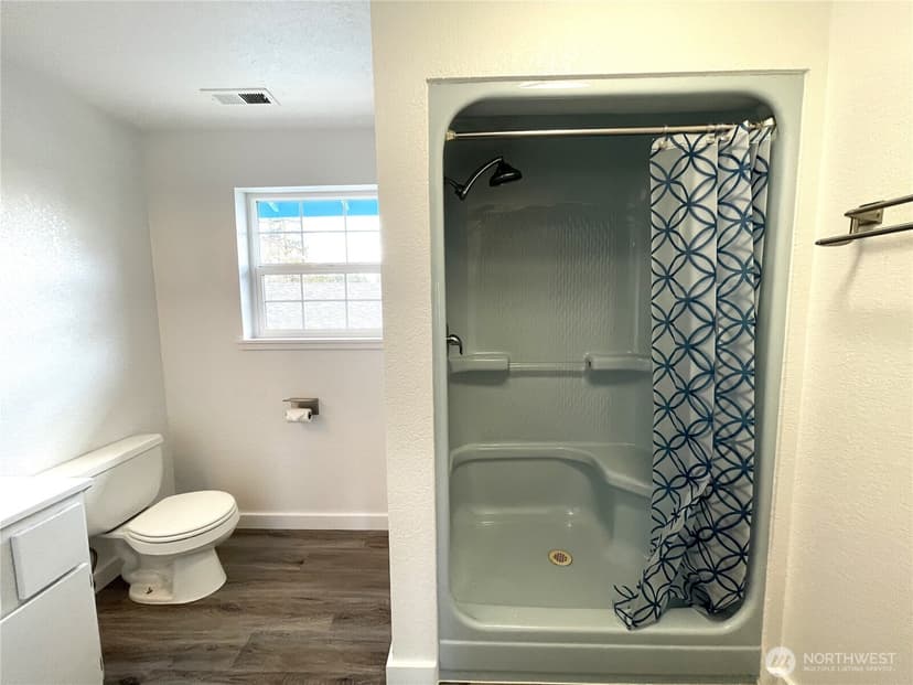 Property photo for 653 Sunset Avenue NE, Ocean Shores photo 28