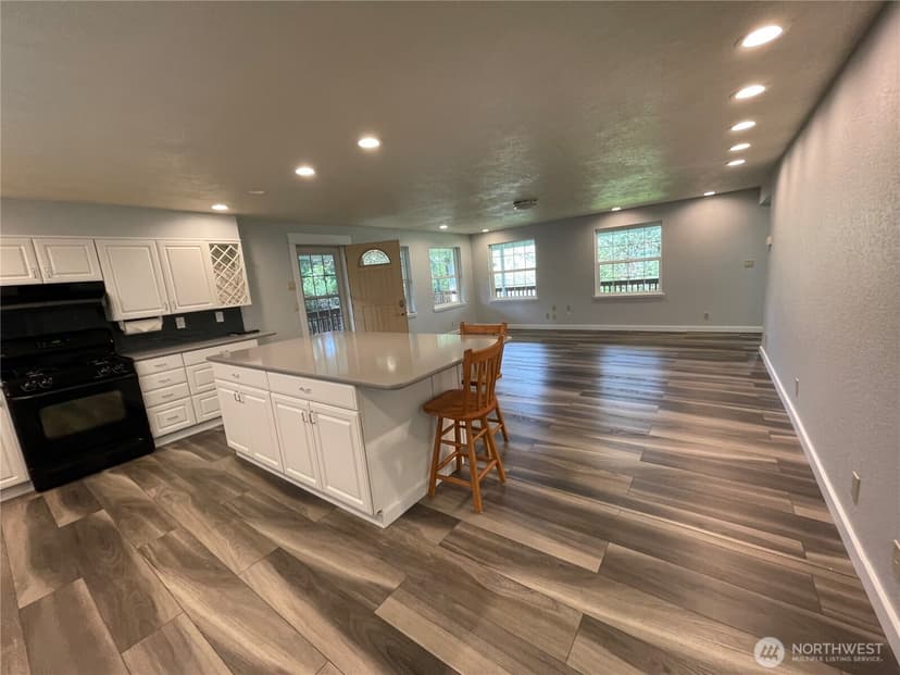 Property photo for 653 Sunset Avenue NE, Ocean Shores photo 7