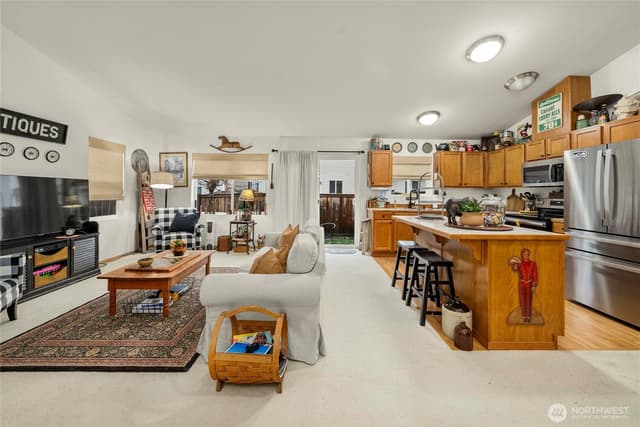 Property photo for 28127 240th Avenue SE, Maple Valley photo 4
