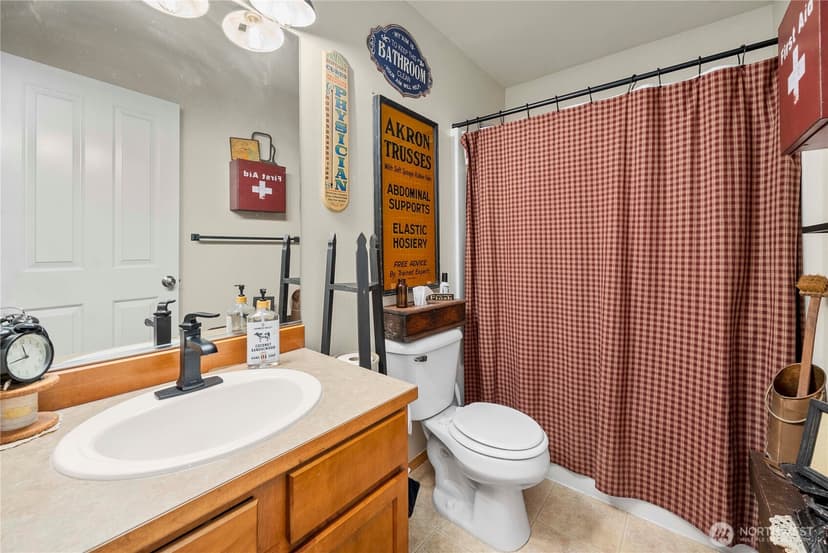 Property photo for 28127 240th Avenue SE, Maple Valley photo 8