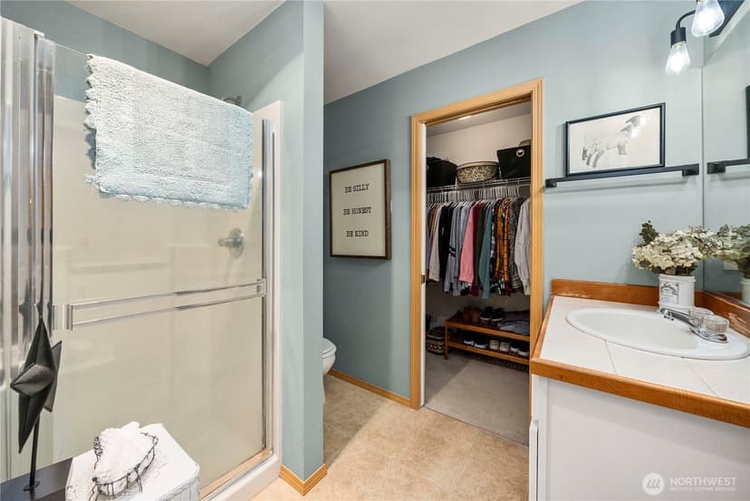 Property photo for 28127 240th Avenue SE, Maple Valley photo 14